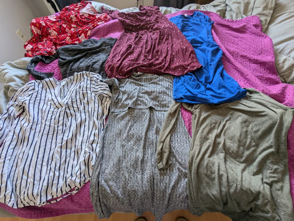 Bundle of maternity clothes- Sizes S-M thumbnail