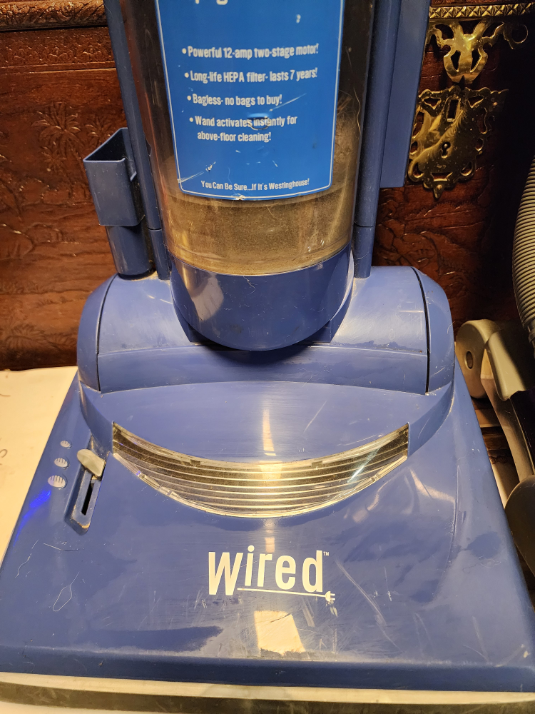 Westinghouse Wired Upright Vacuum Cleaner - photo 2