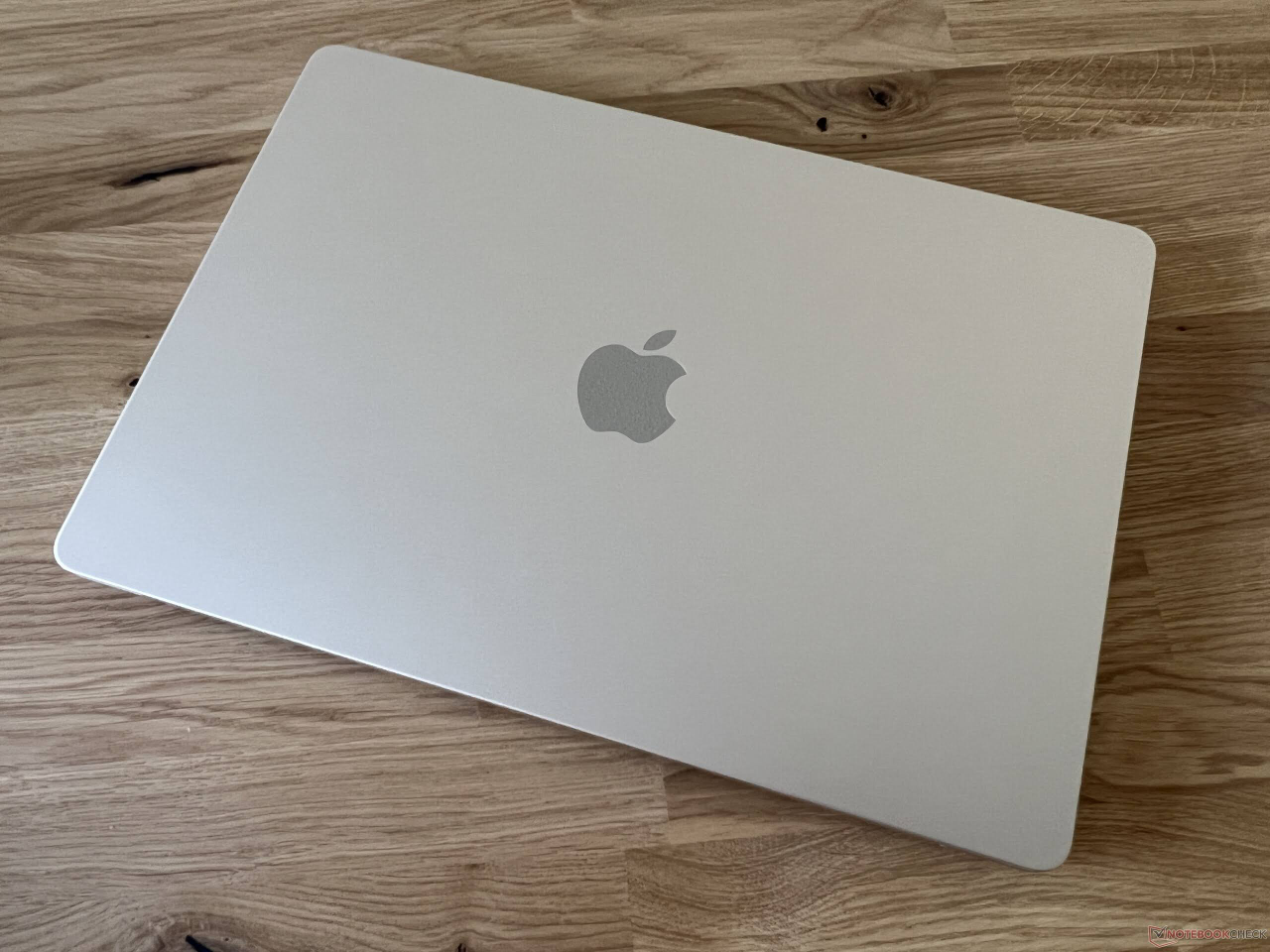 Apple MacBook Air, M2, 8GB RAM, 256GB SDD, 15” display, Silver - photo 2