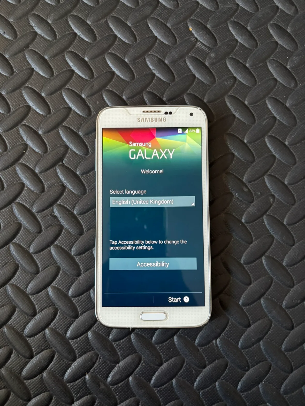 Samsung Galaxy S5 - White -like new image indicator(3)