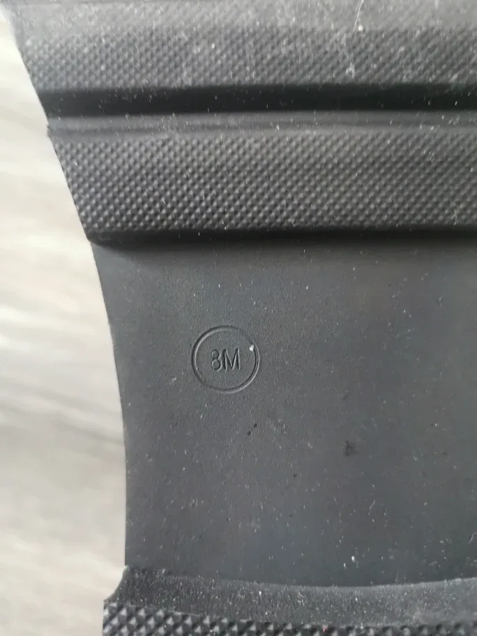 Cushionaire Women's Black and White Loafers - Size 8M image indicator(5)