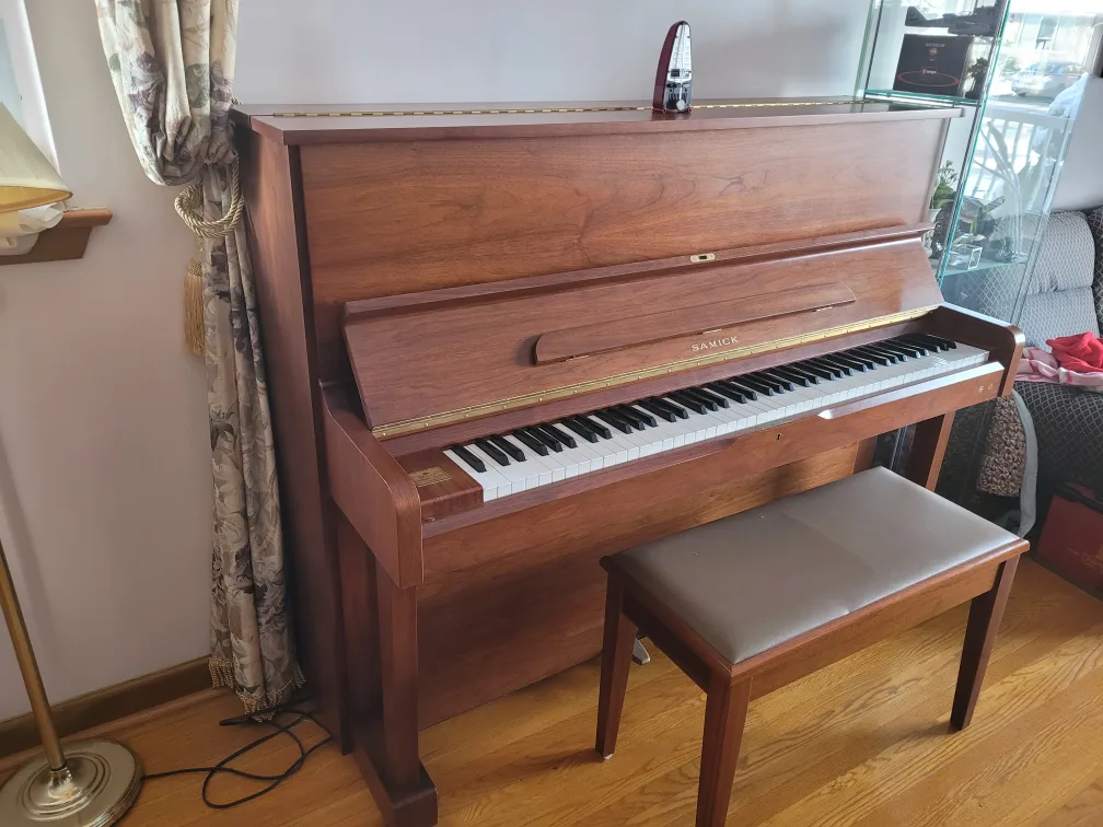 Samick Upright Piano with Bench image indicator(4)