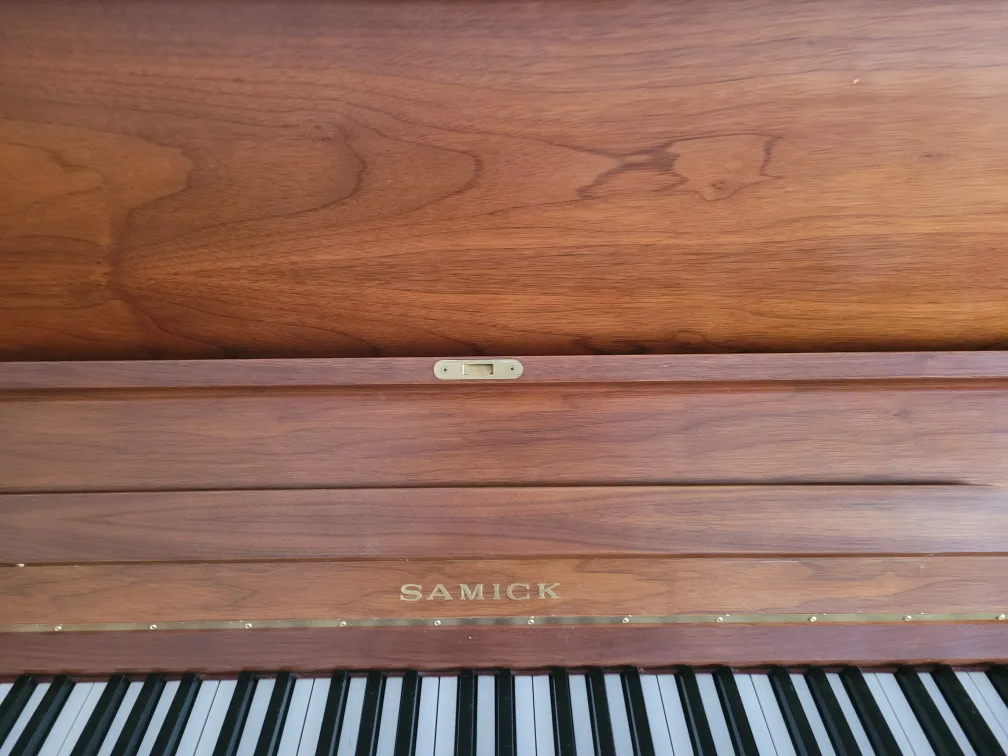 Samick Upright Piano with Bench image indicator(5)