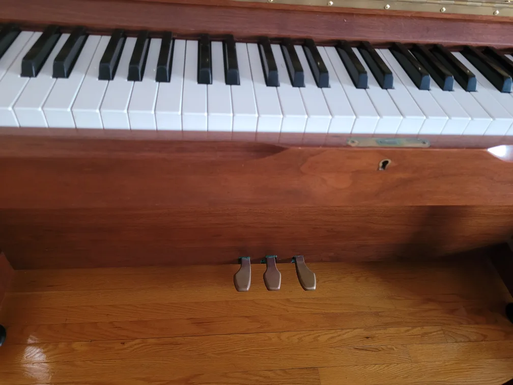 Samick Upright Piano with Bench image indicator(6)