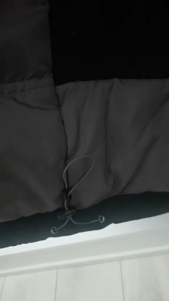 Quechua Men's Black Winter Jacket image indicator(4)