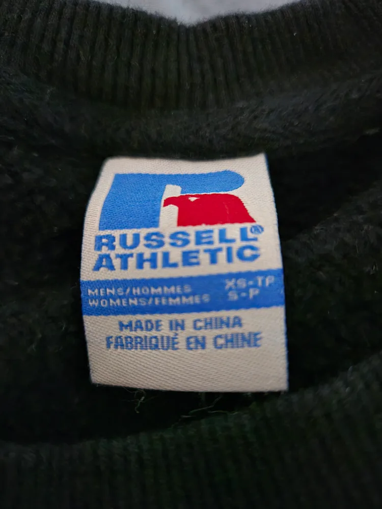 Russell Athletic crew neck sweater image indicator(2)