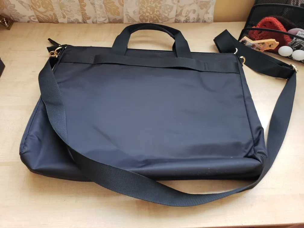 Black Hanson College Laptop Tote Bag image indicator(3)