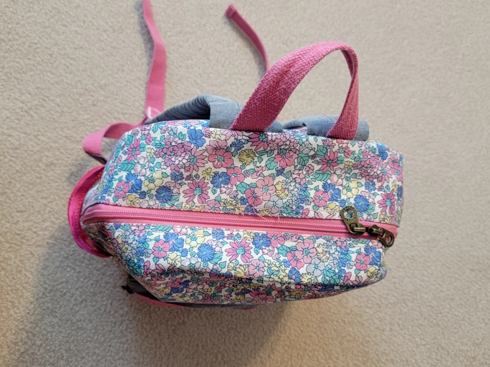 Joules UK girls floral backpack. image indicator(7)