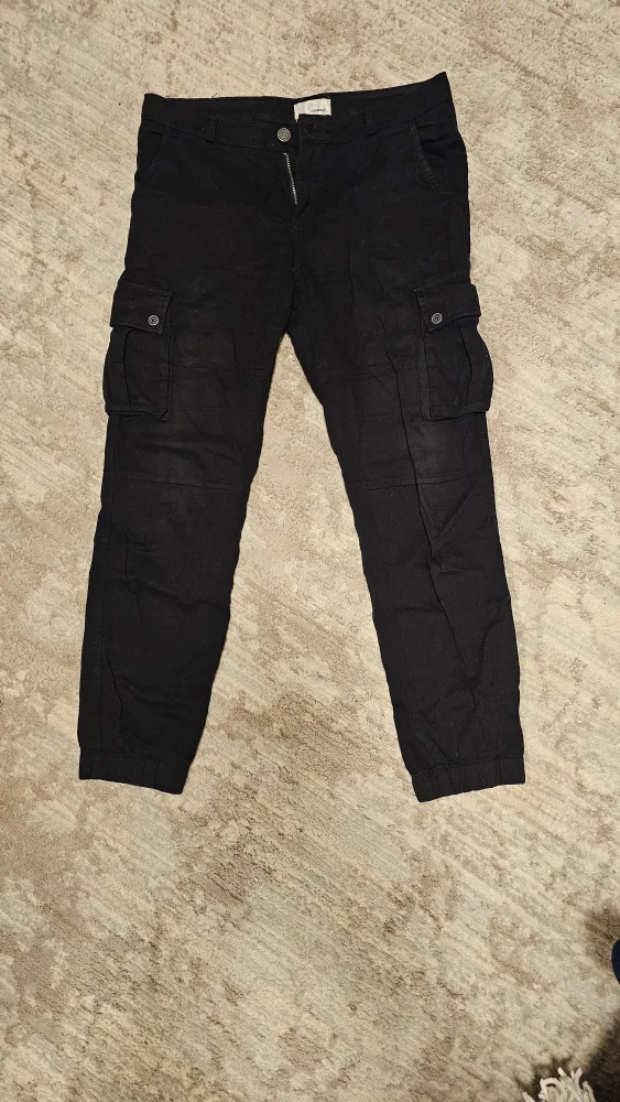 Garage Black Cargo Pants - Size 3 image indicator(2)
