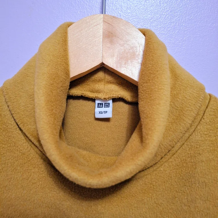 Women's HEATTECH Long Sleeve Turtleneck (XS/TP) - Uniqlo image indicator(3)