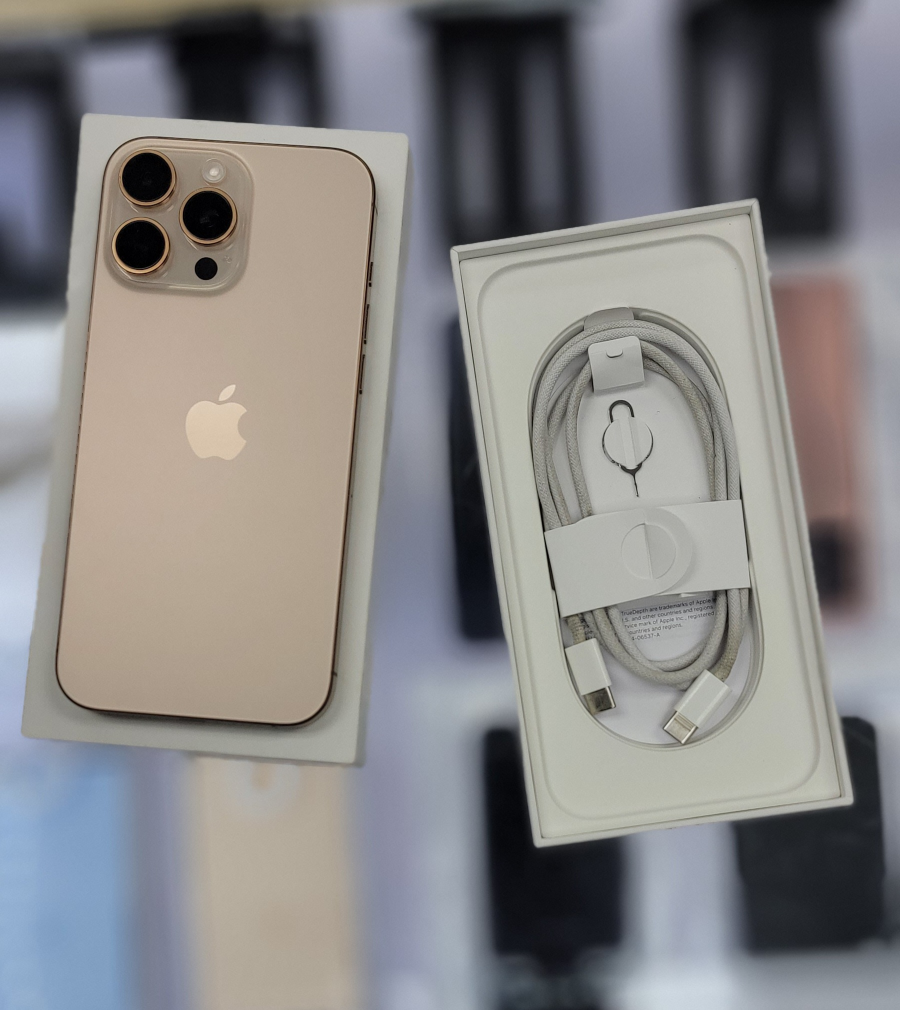 Like New iPhone 16 Pro Max 256GB - 1 Year Apple Warranty