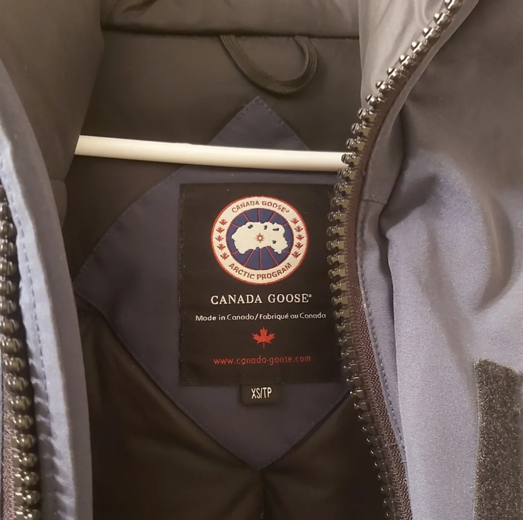 Canada Goose Navy Blue Winter Coat Size XS Men (S Women) image indicator(6)