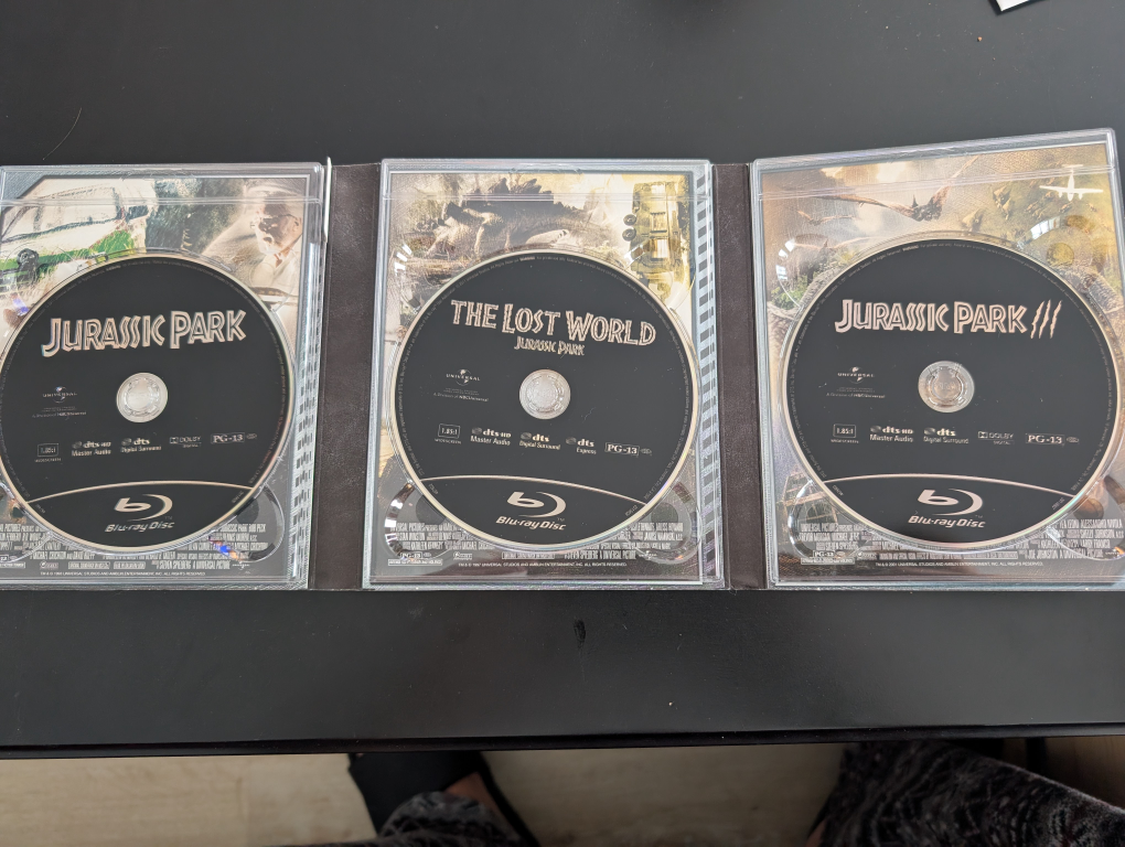 Jurassic Park Ultimate Trilogy Blu-ray - photo 3
