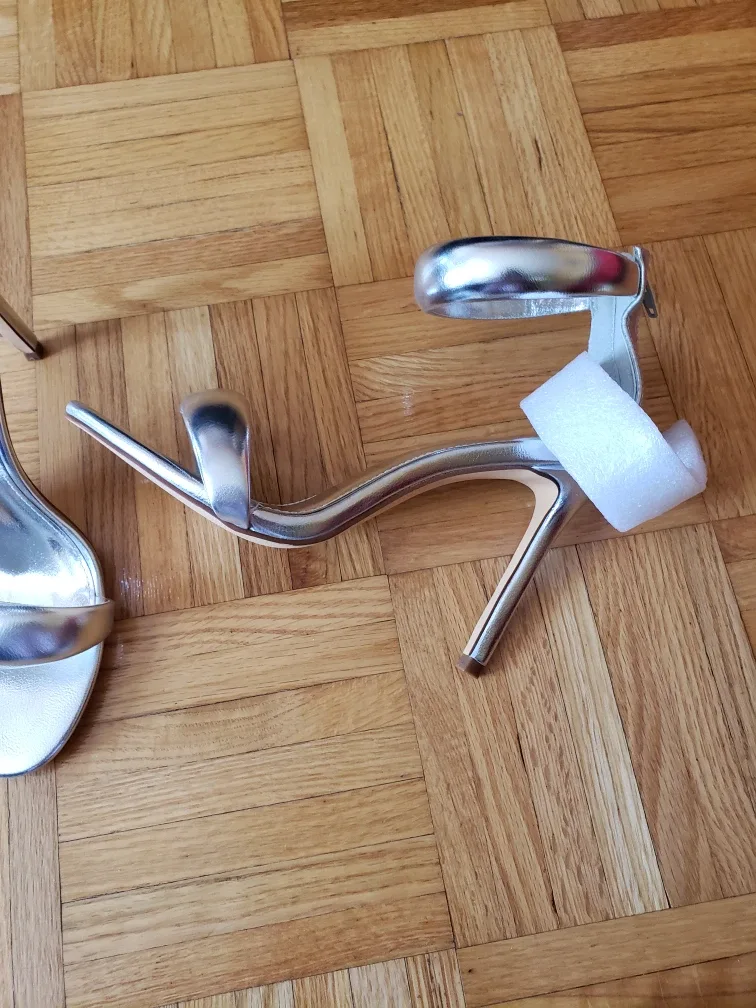 US make Silver Metallic Ankle Strap Heels image indicator(2)