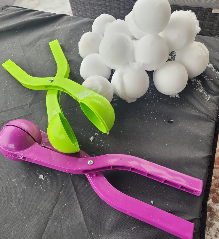 Snowball Makers - Two Pack! image indicator(2)
