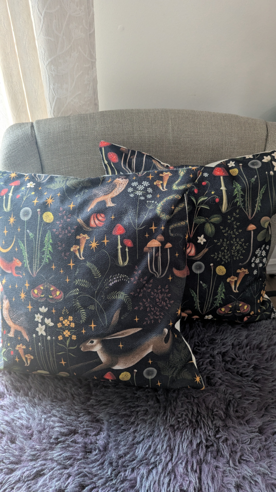Pair of Enchanting Forest-Themed Throw Pillows - photo 4