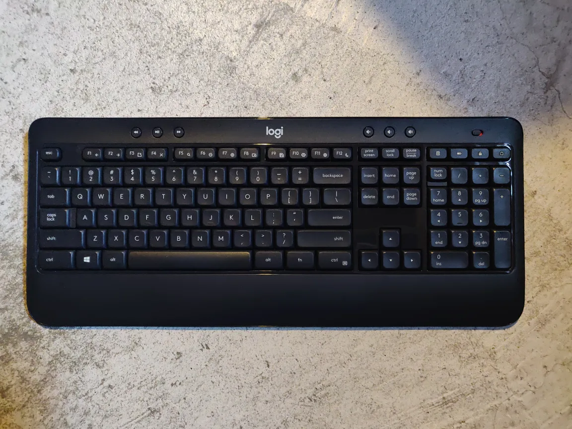 Logitech Wireless Mouse and Keyboard image indicator(2)