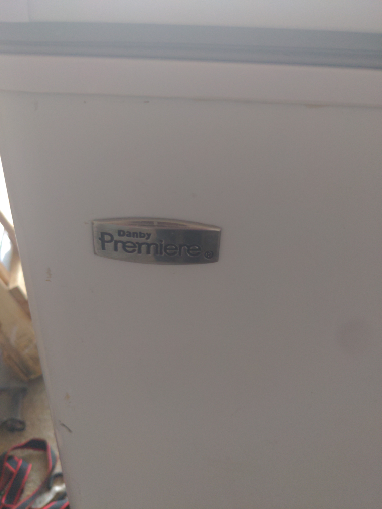 Danby chest freezer - photo 2