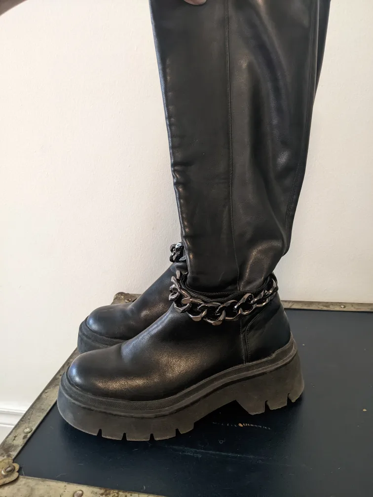 Knee High Black Combat Boots with Removable Chain image indicator(2)