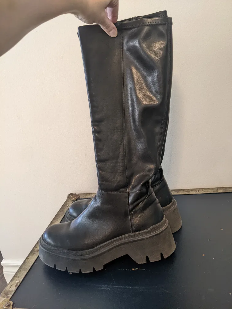 Knee High Black Combat Boots with Removable Chain image indicator(3)