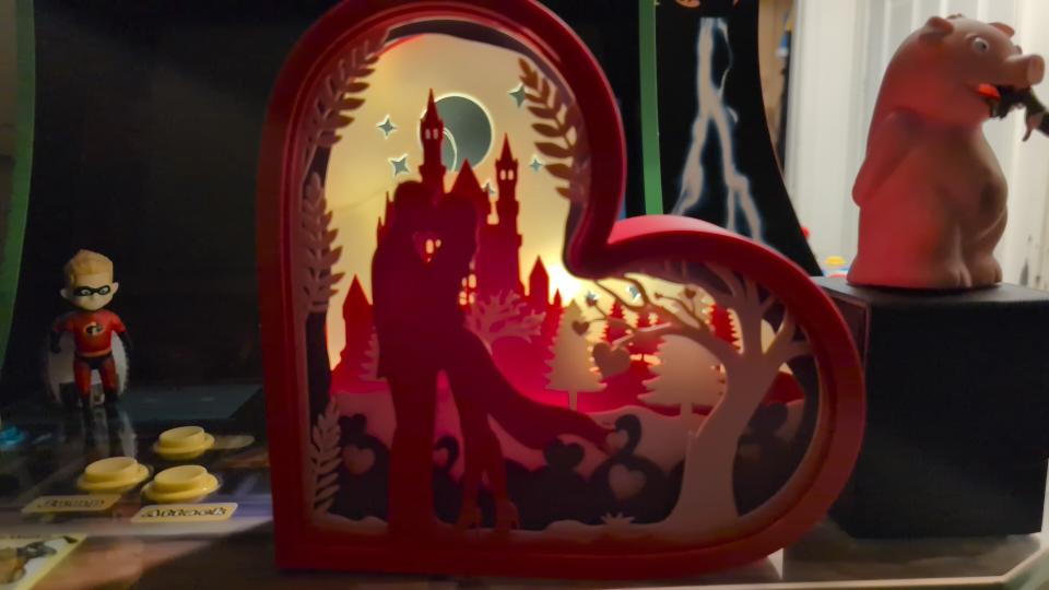 Heart-Shaped LED Couple Silhouette Night Light