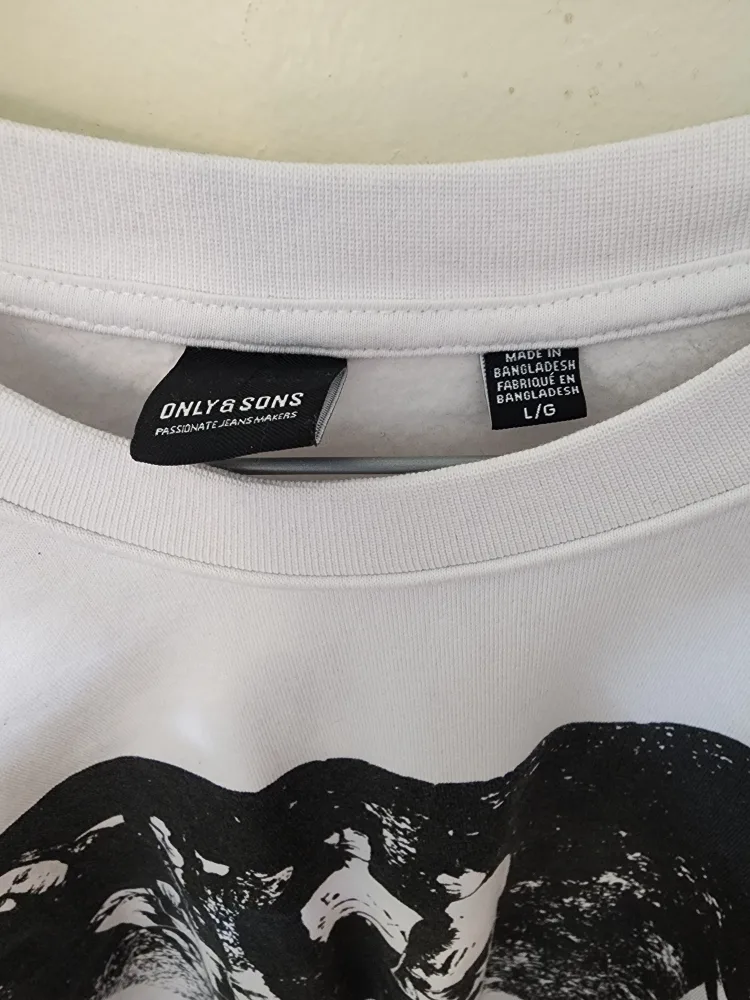 Only & Sons Rolling Stones Sticky Fingers Crewneck Sweatshirt image indicator(3)