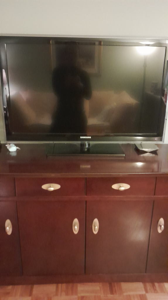 Samsung 42 inch TV - photo 2