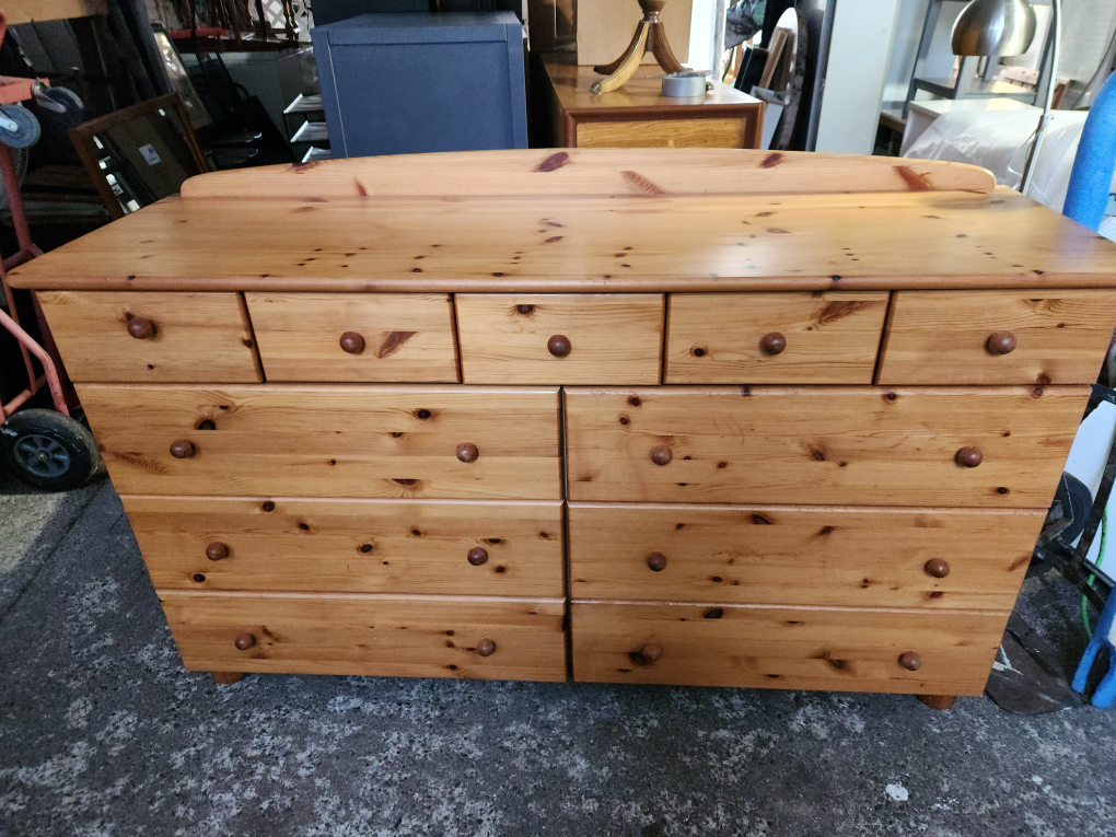 Large Pine Wooden Chest of Drawers - photo 5