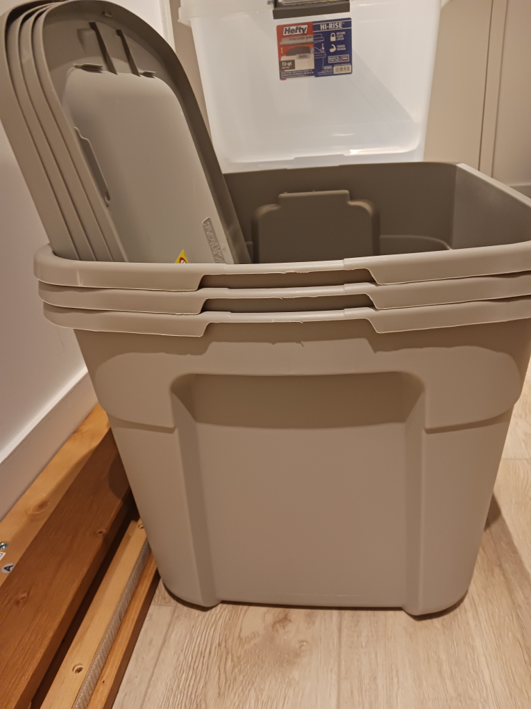 Room Essentials 18-Gallon Storage Tote with Lid - Space Gray - photo 3