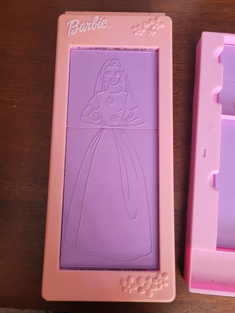 Vintage Barbie Fashion Design Studio thumbnail