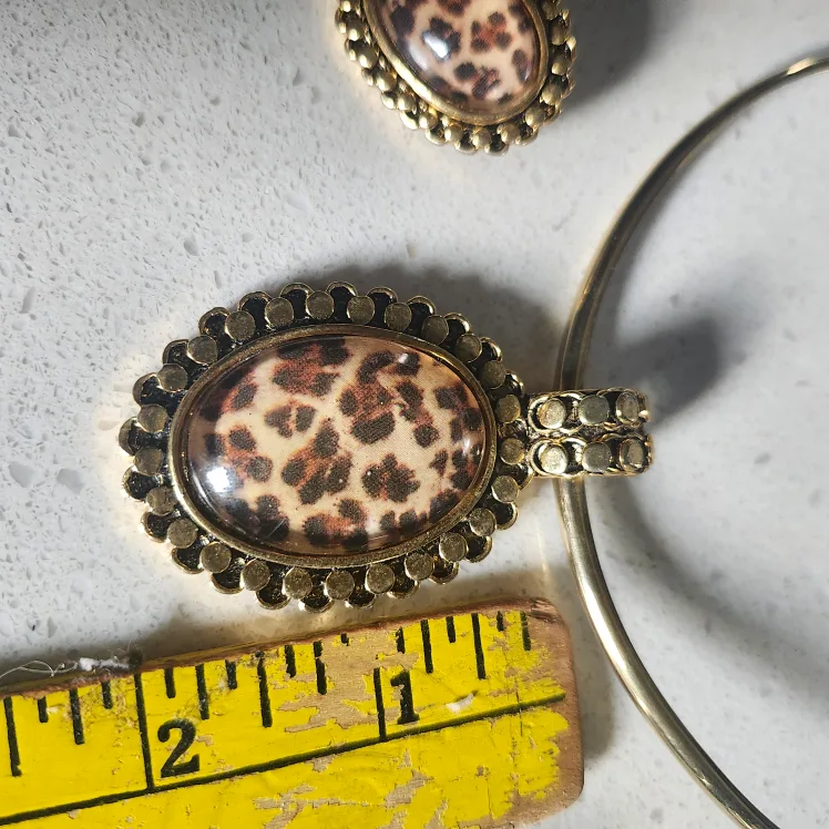 Leopard Necklace Set image indicator(2)