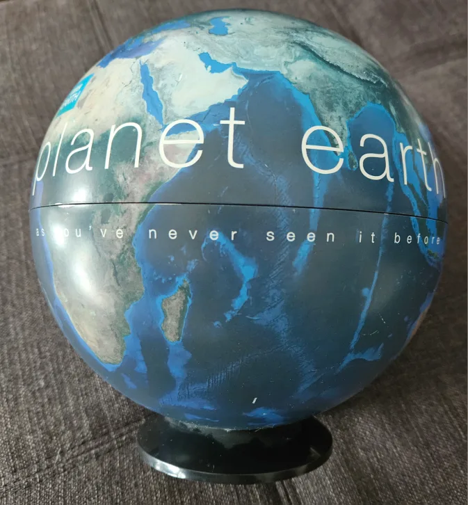 Planet Earth BBC Limited Edition 6 disc Blu-ray Globe 🏈 thumbnail
