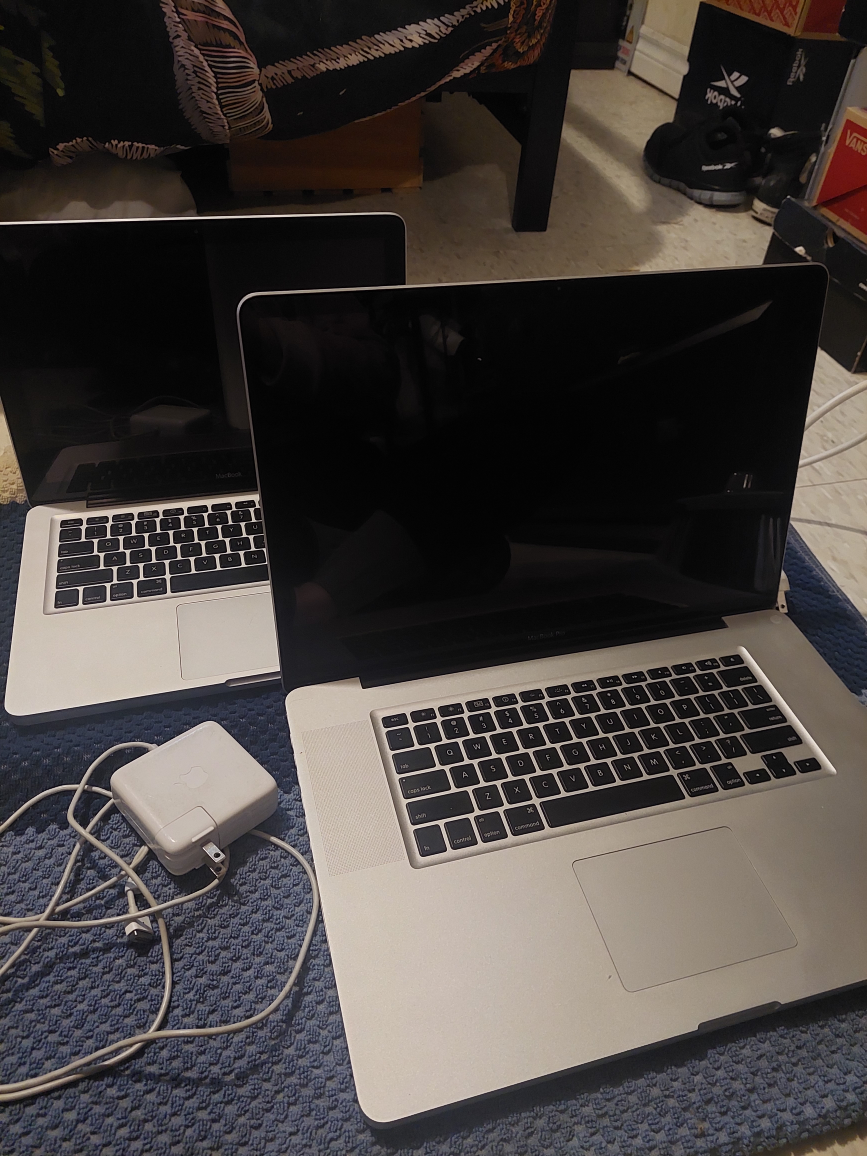 Two Apple MacBook Laptops - Bundle Deal! - photo 3
