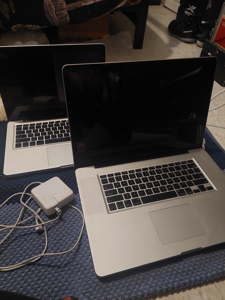 Two Apple MacBook Laptops - Bundle Deal! - photo 4