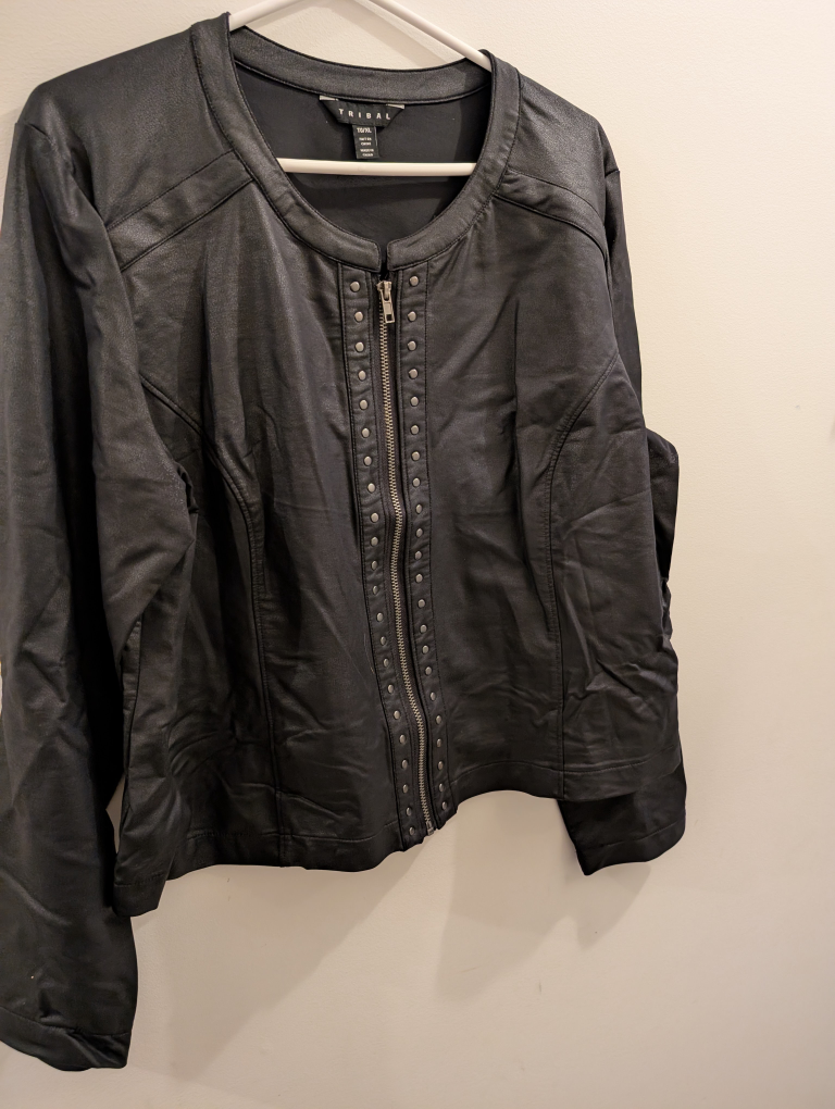 TRENDY Black Faux Leather Jacket