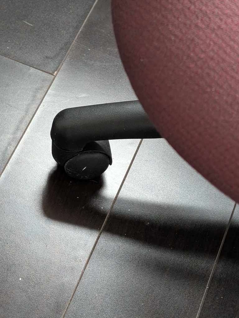 computer chair - photo 5