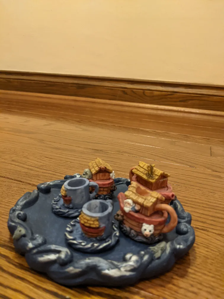 🏈 Miniature Noah's Ark Tea Set image indicator(4)