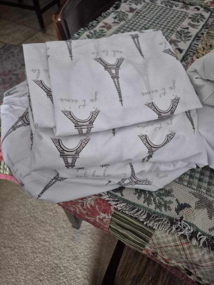 Bundle of Bedding – Twin size - photo 2
