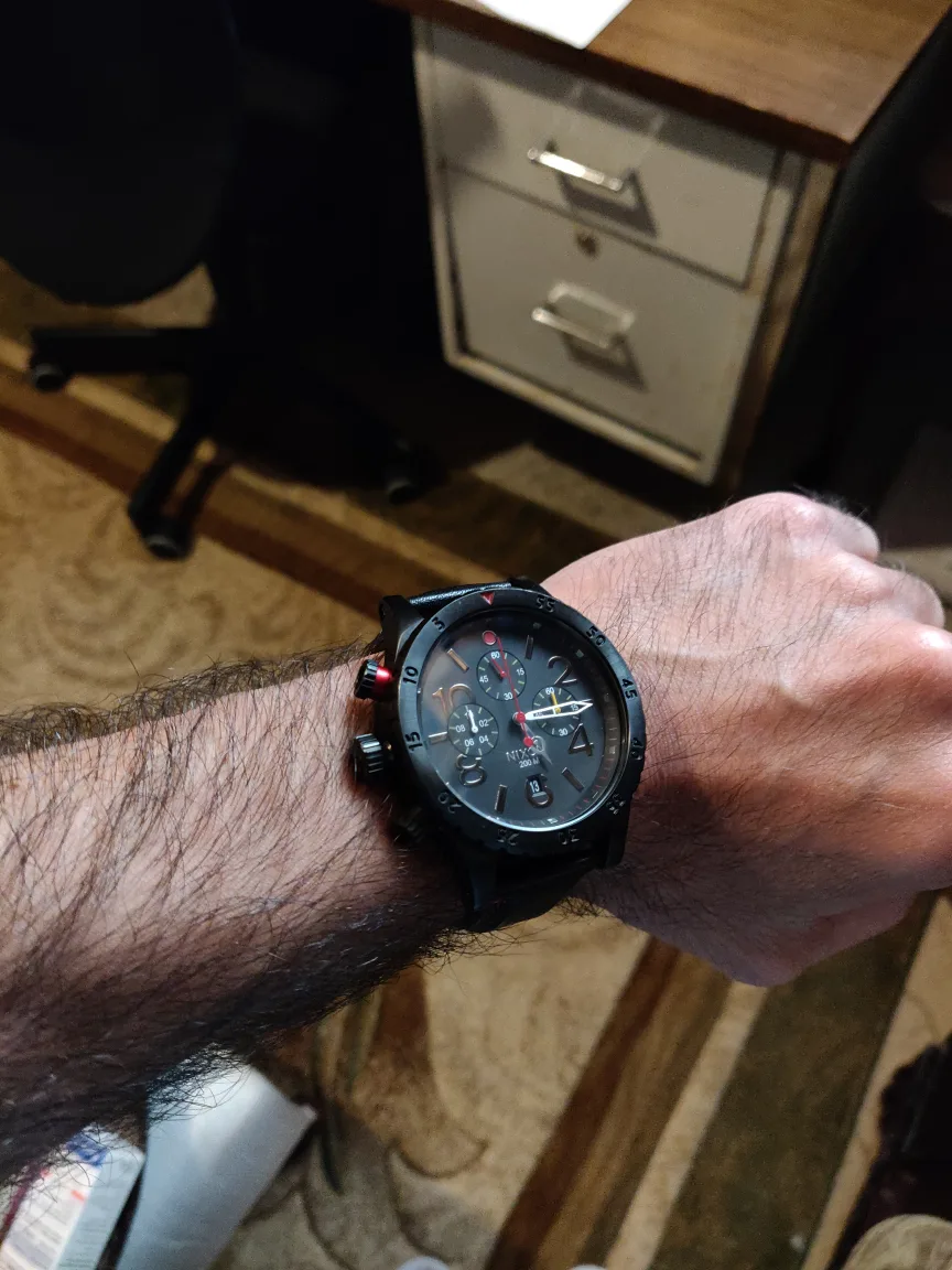 Nixon 48-20 Chronograph watch image indicator(3)