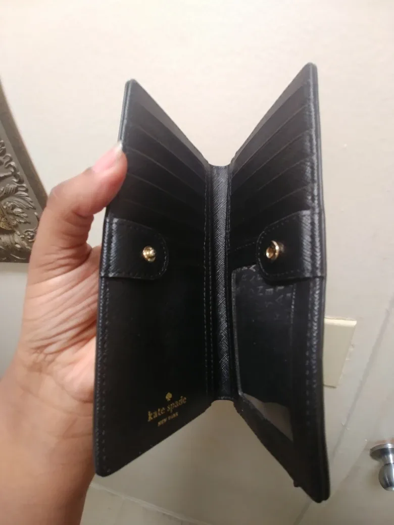 Kate Spade Black Swan Wallet image indicator(2)