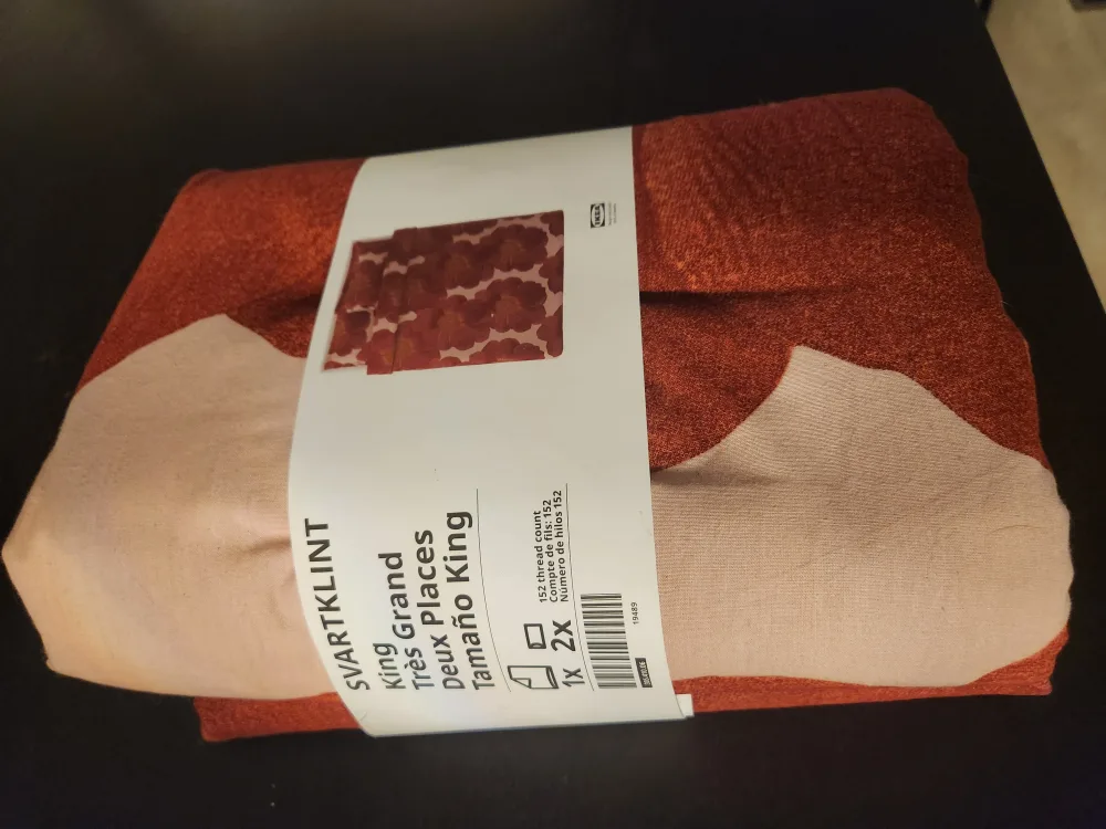 IKEA SVARTKLINT King Duvet Cover Set image indicator(3)