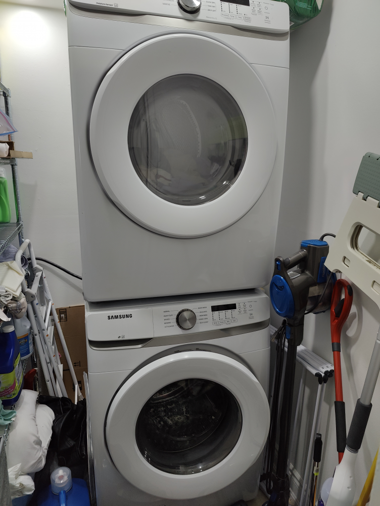 Samsung Washer and Dryer Stackable Set - photo 4