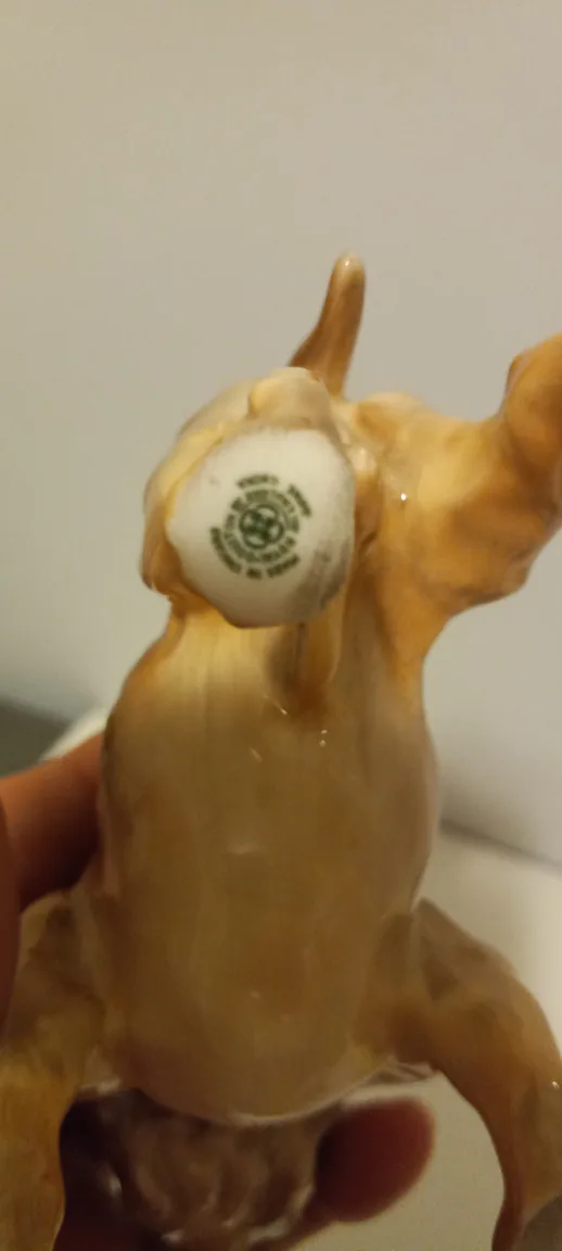 Royal doulton bull dog figurine image indicator(4)