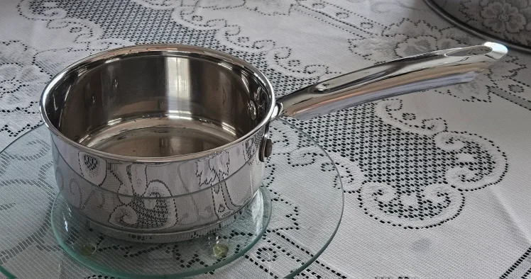 Vintage Stainless Steel 1Qt Saucepot image indicator(2)