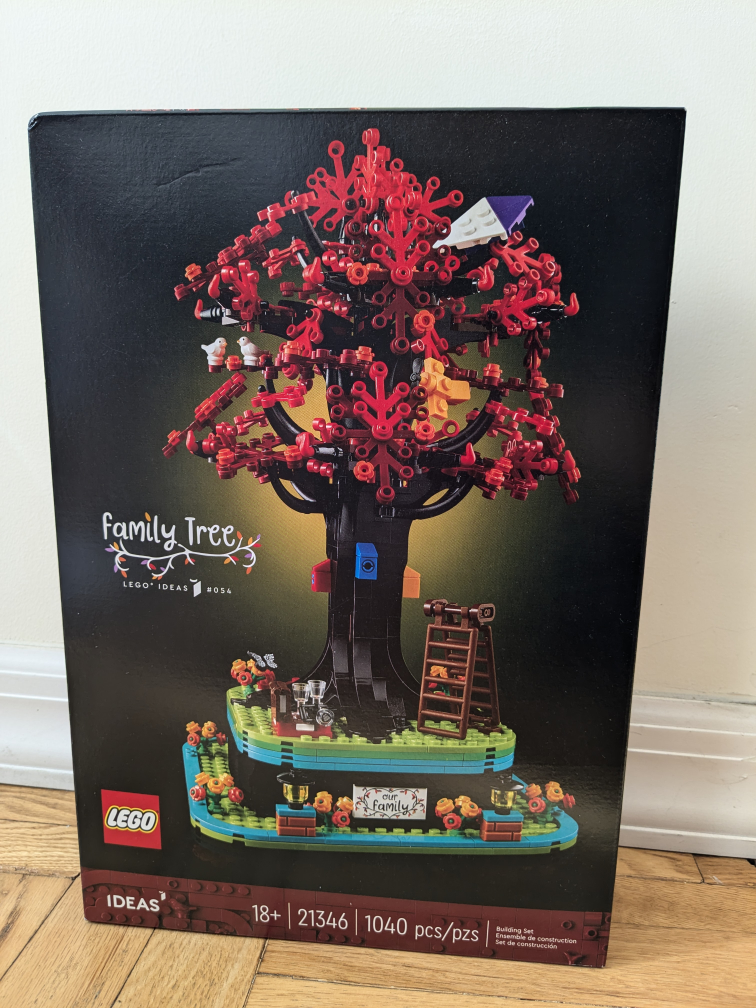 LEGO Ideas Family Tree Home Décor Building (1040 pieces)
