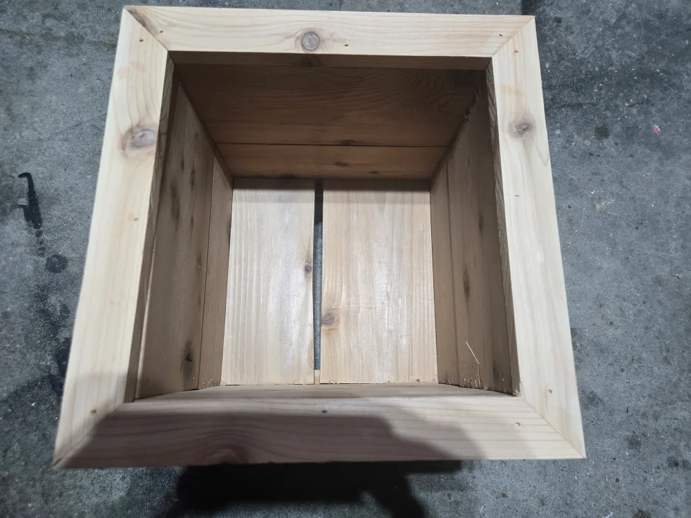 Wooden Planter Box image indicator(3)