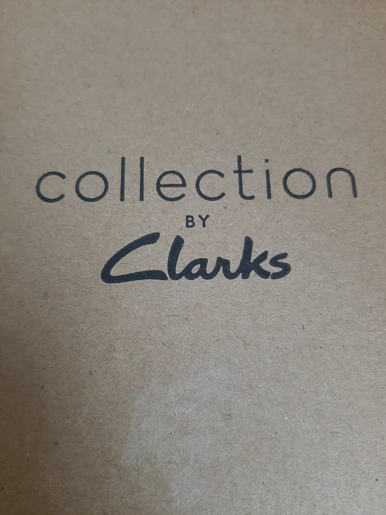 NEW in Box Women's Clarks wedge, leopard print size 10 image indicator(5)