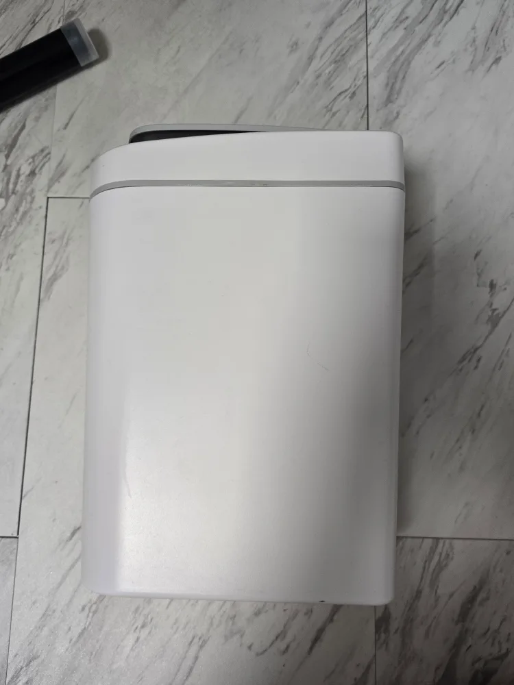 White Rectangular automatic Trash Can image indicator(4)