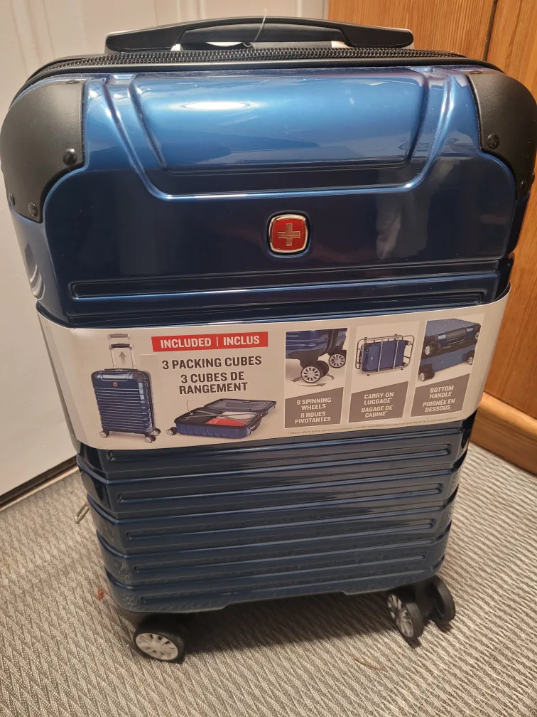 🏈SwissGear Energie II Carry-On Suitcase - Blue image indicator(3)