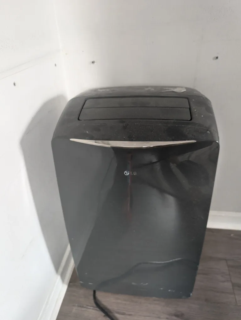 Moving Sale-Everything must go! image indicator(3)